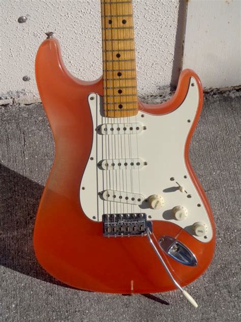 1975 fender stratocaster value.